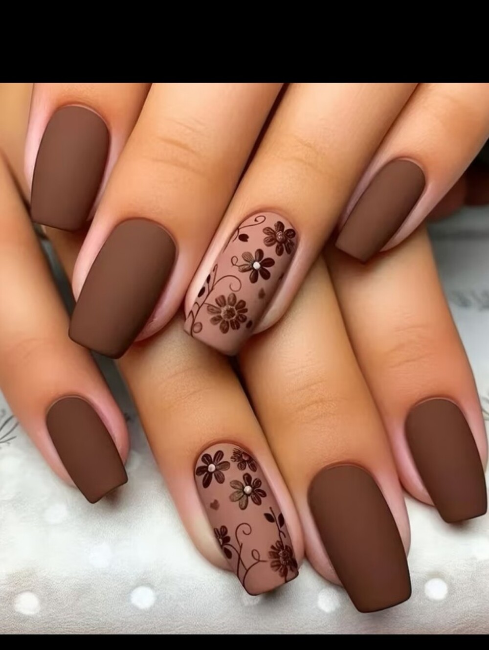 🔥3/$21 Matte Brown Floral Accent Press-On Nails - Women Makeup
